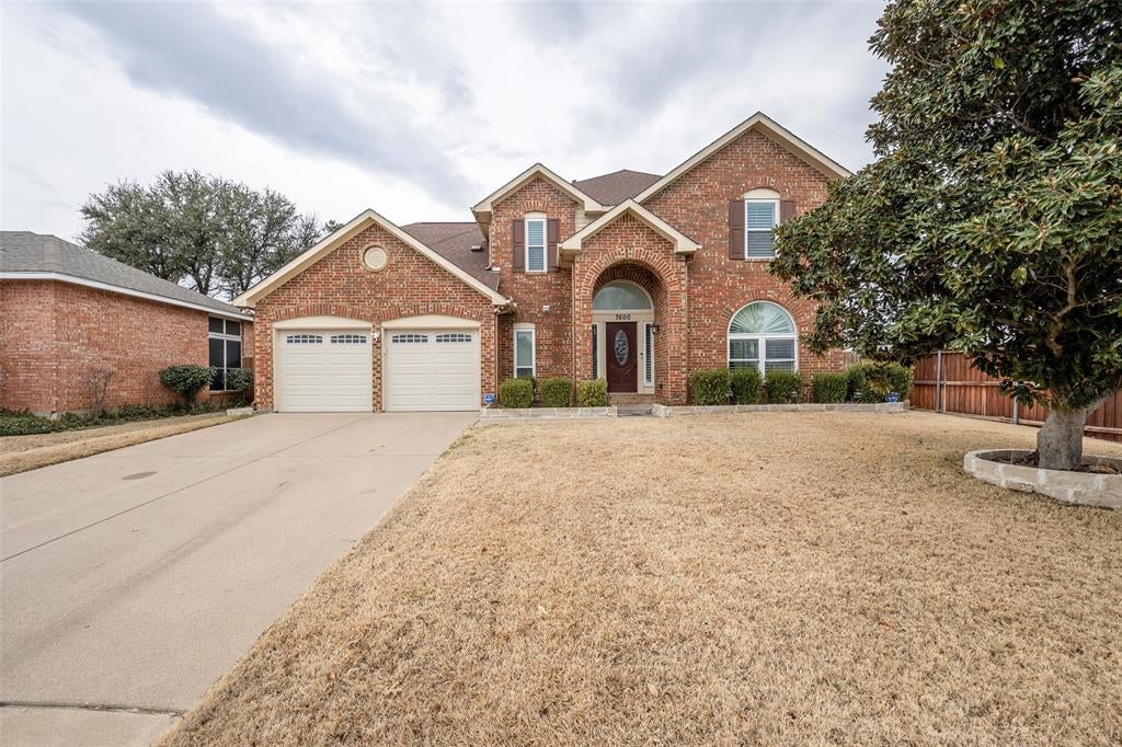 7600 Greengage Dr, Fort Worth, TX 76133