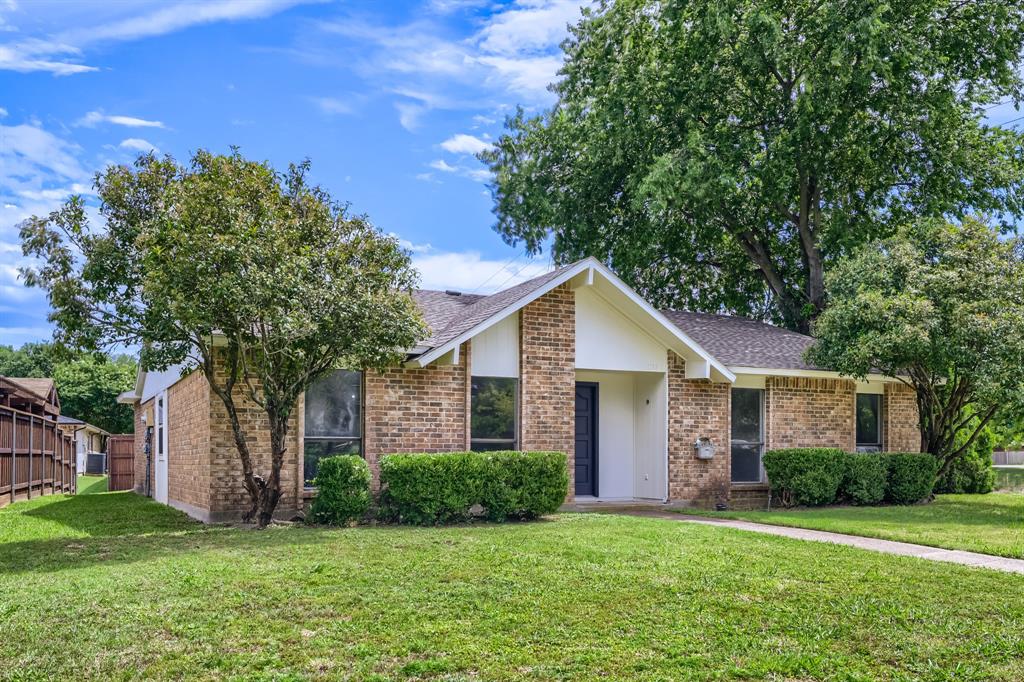 1200 Creekwood Ct, Allen, TX 75002 photo
