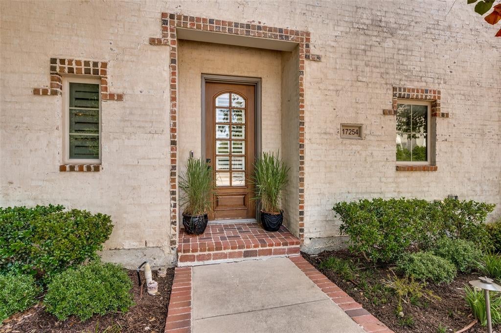 17254 Lechlade Ln, Dallas, TX 75252 photo