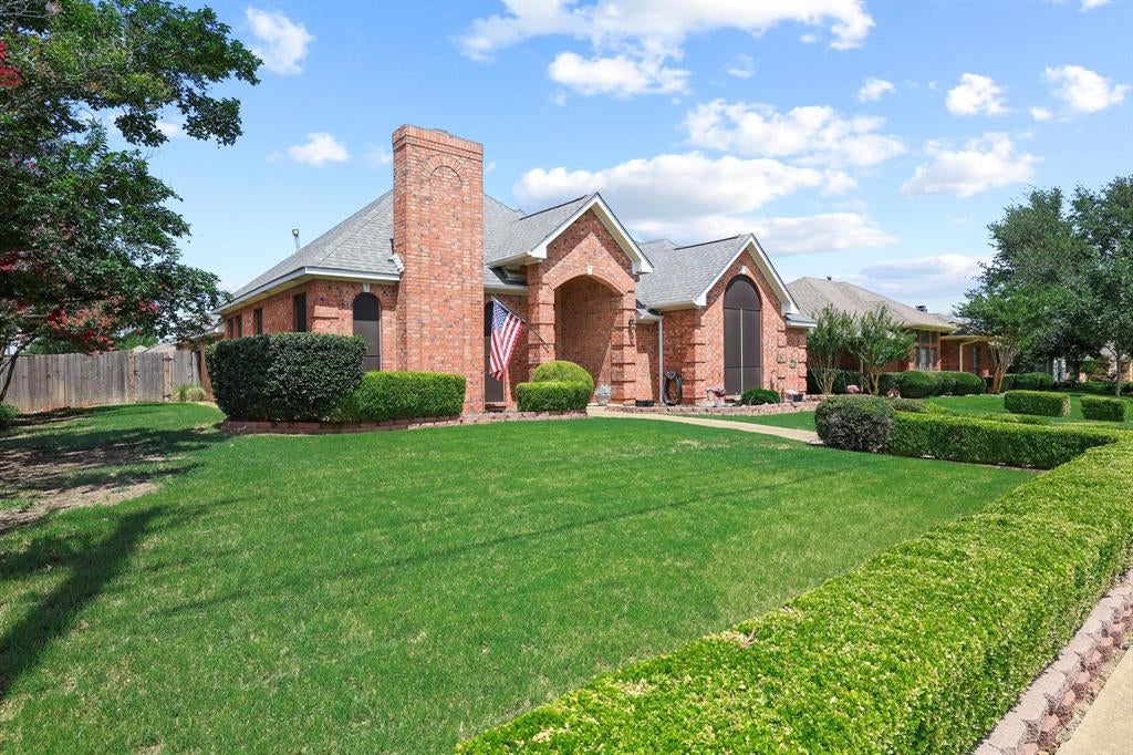 4201 Spurwood Dr, Carrollton, TX 75010