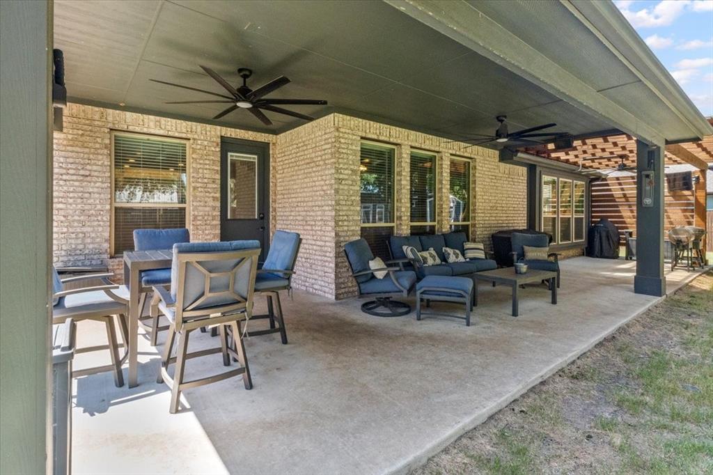 2200 Simpson Ln, Mansfield, TX 76063 photo