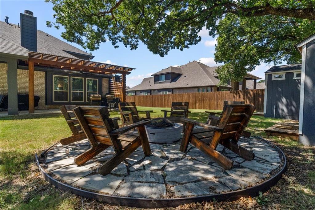 2200 Simpson Ln, Mansfield, TX 76063