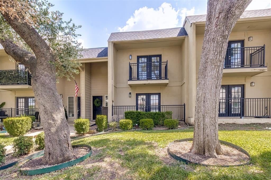 9480 Timberleaf Dr, Dallas, TX 75243 photo