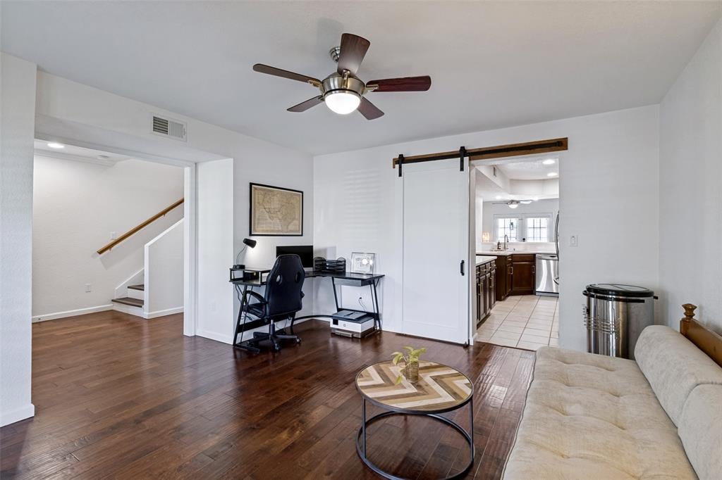 9480 Timberleaf Dr, Dallas, TX 75243 photo
