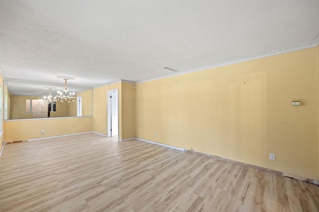 6925 Galemeadow Cir, Dallas, TX 75214 photo