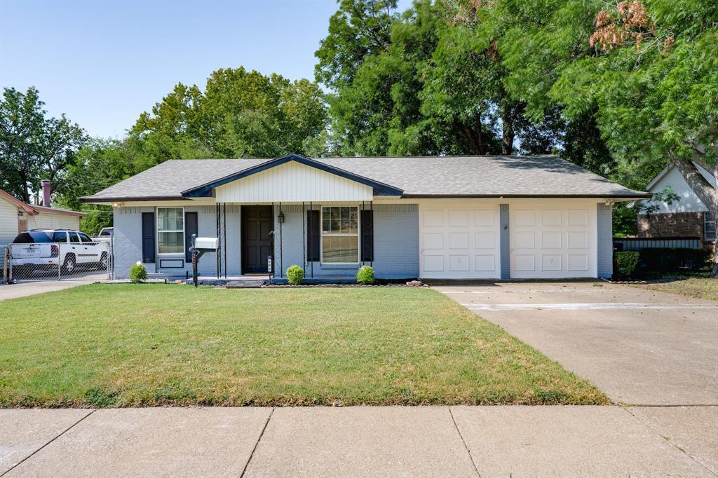 202 Kenwood Dr, Garland, TX 75041
