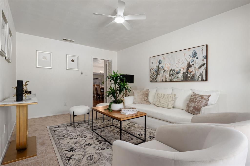 202 E Kenwood Dr, Garland, TX 75041 photo