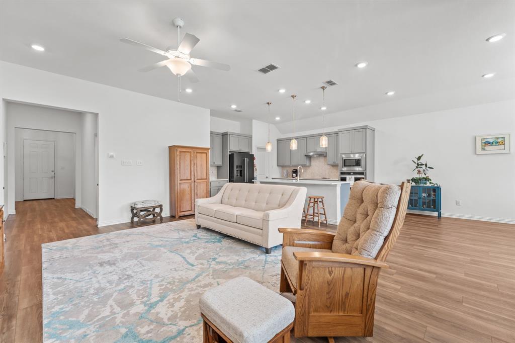 13529 Fergus Dr, Fort Worth, TX 76052 photo