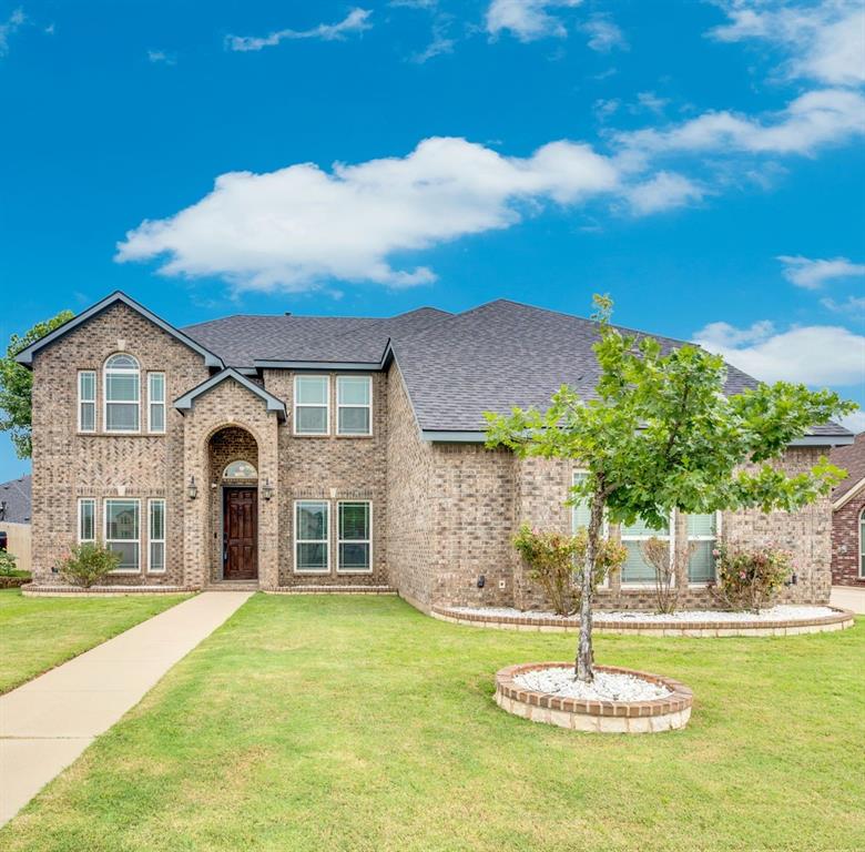 1611 Montelena Ave, Kennedale, TX 76060
