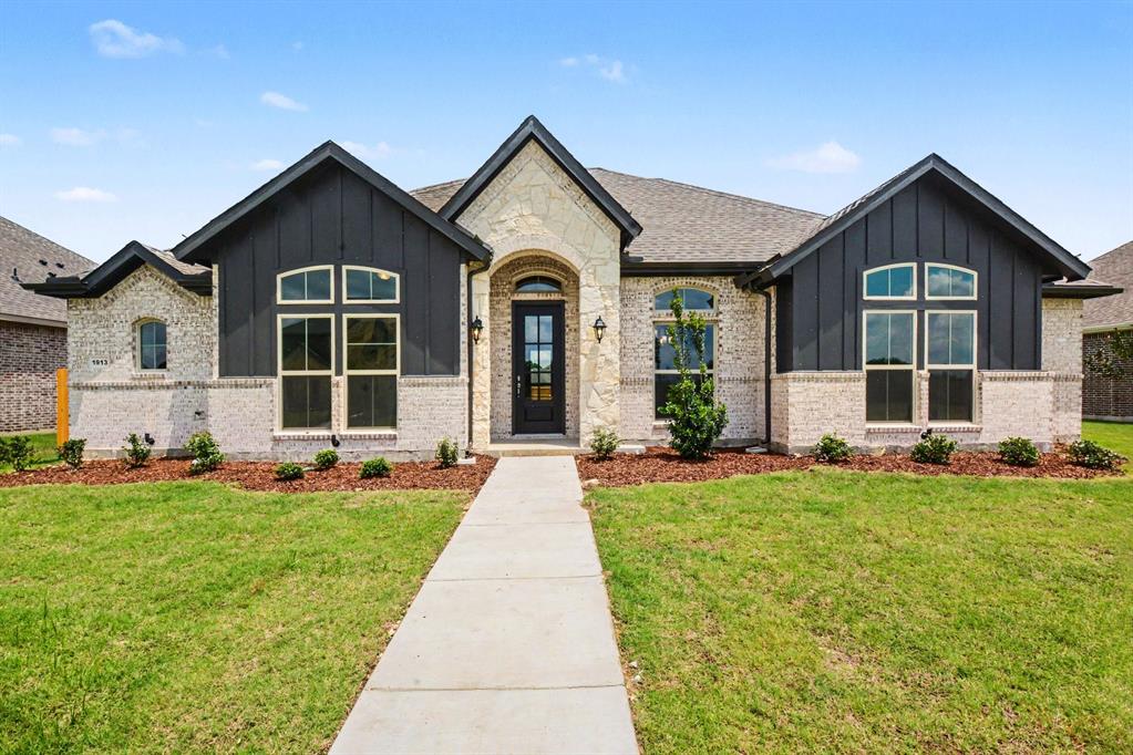 1913 Barrix Ln, Desoto, TX 75115 photo