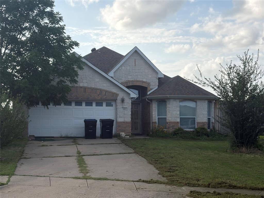 140 Cherokee St, Greenville, TX 75402