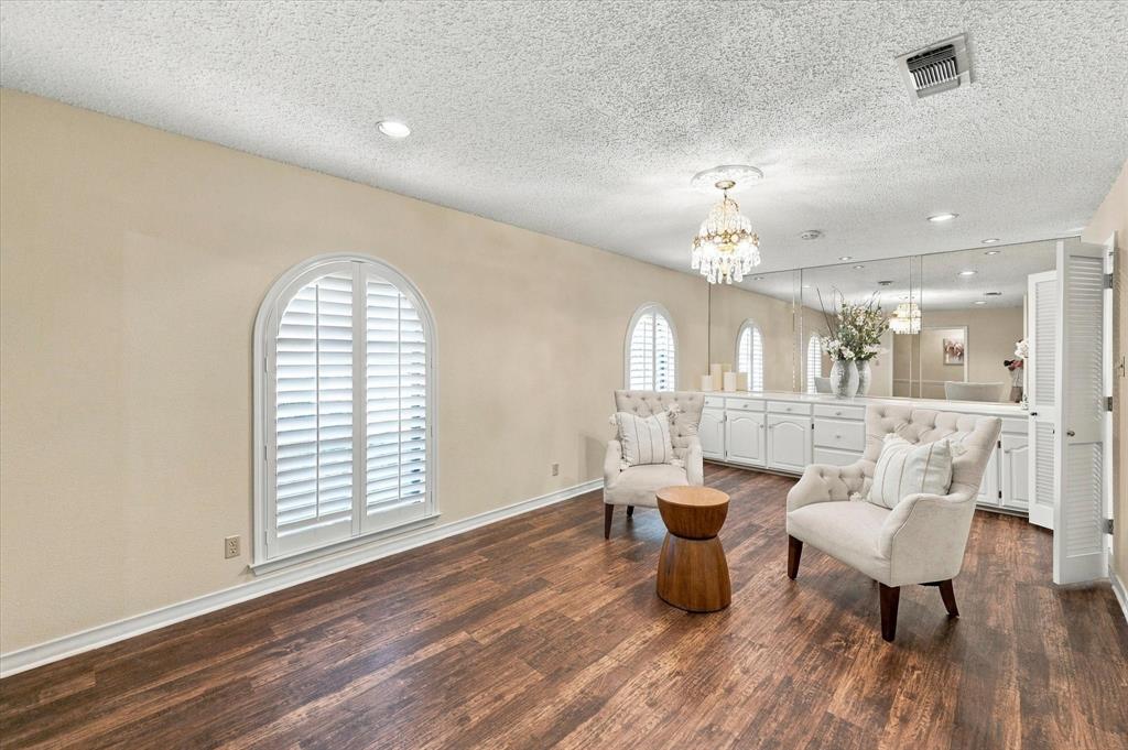 1805 Holm Oak St, Arlington, TX 76012 photo