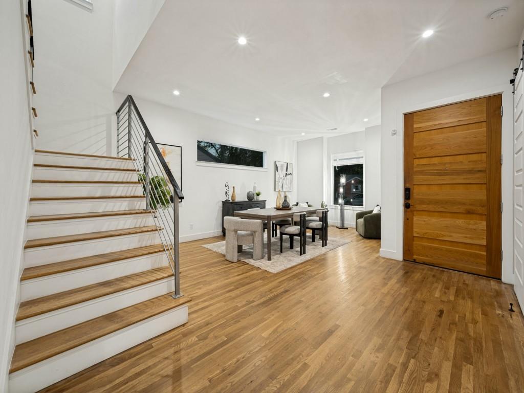 566 Hambrick Rd, Dallas, TX 75218 photo