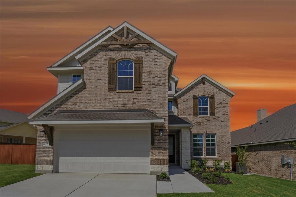828 Elmstead Dr, Fort Worth, TX 76108