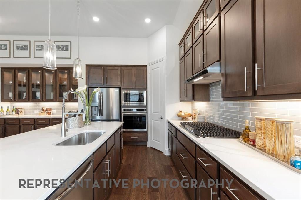 2042 Dripping Spring Ave, Midlothian, TX 76065 photo