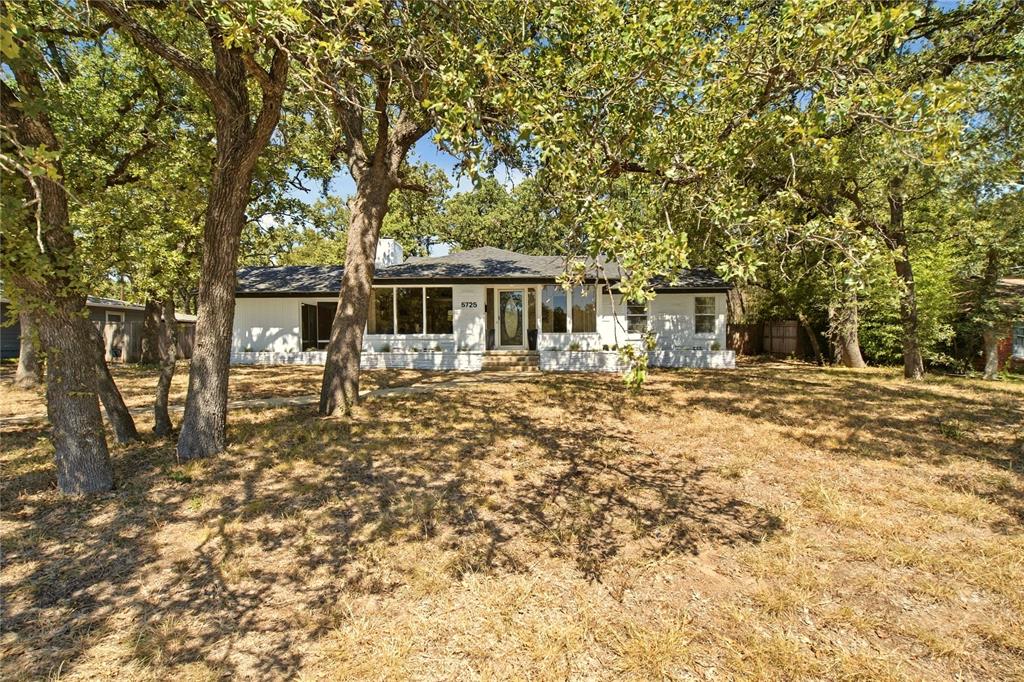 5725 Jacqueline Rd, Fort Worth, TX 76112