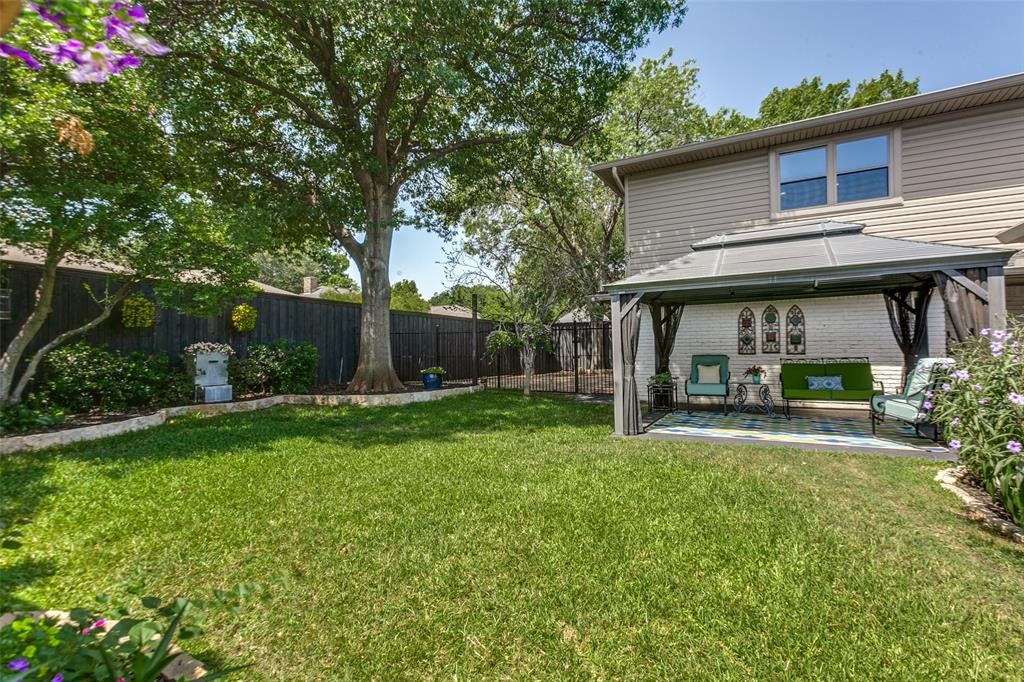 9108 Clayco Dr, Dallas, TX 75243 photo