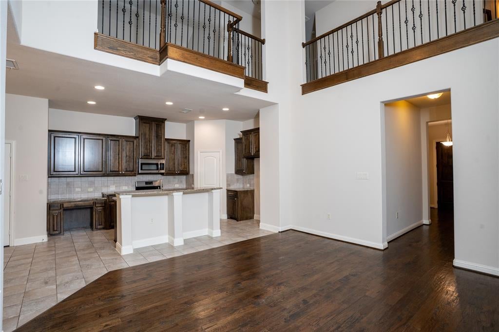 4127 Cascade Sky Dr, Arlington, TX 76005 photo