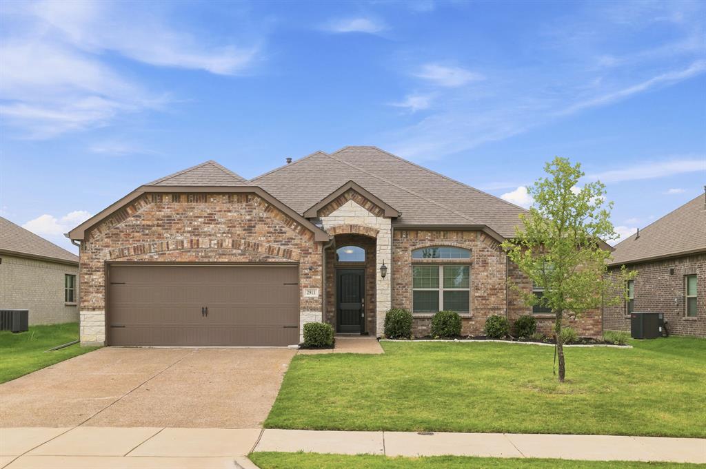 2911 Diamondback Dr, Melissa, TX 75454