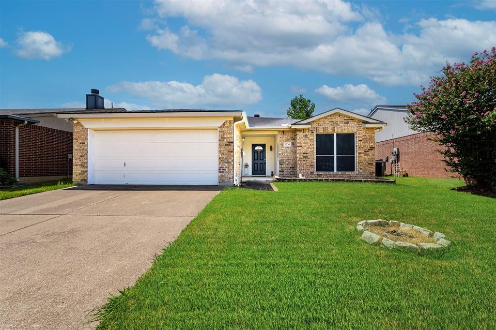 8736 Trinity Vista Trl, Fort Worth, TX 76053
