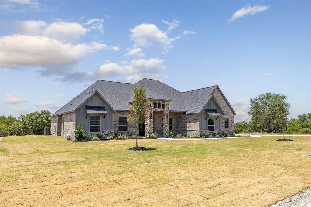 761 Burr Oak Ln, Weatherford, TX 76085 photo