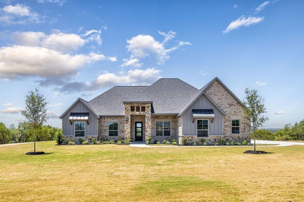761 Burr Oak Ln, Weatherford, TX 76085