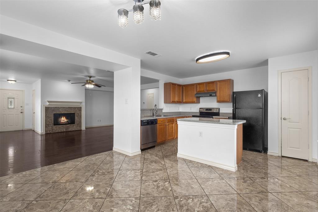 6163 Balcony Ln, Dallas, TX 75241 photo