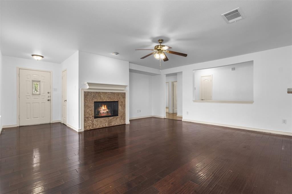 6163 Balcony Ln, Dallas, TX 75241 photo
