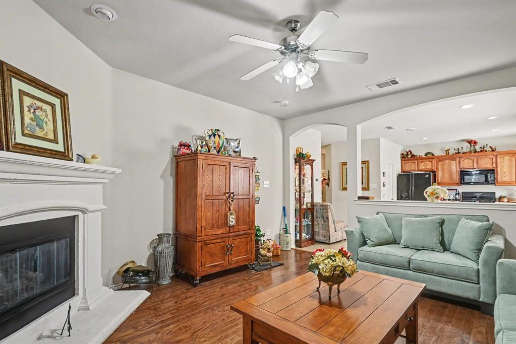 2204 Priscella Dr, Fort Worth, TX 76131 photo