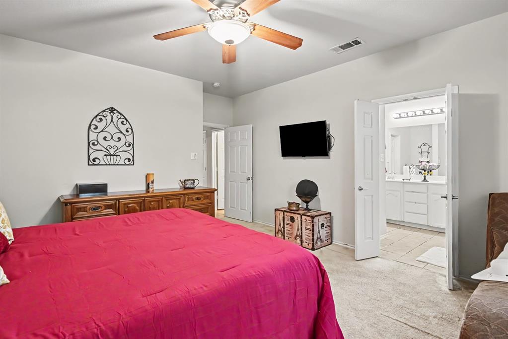 2204 Priscella Dr, Fort Worth, TX 76131 photo