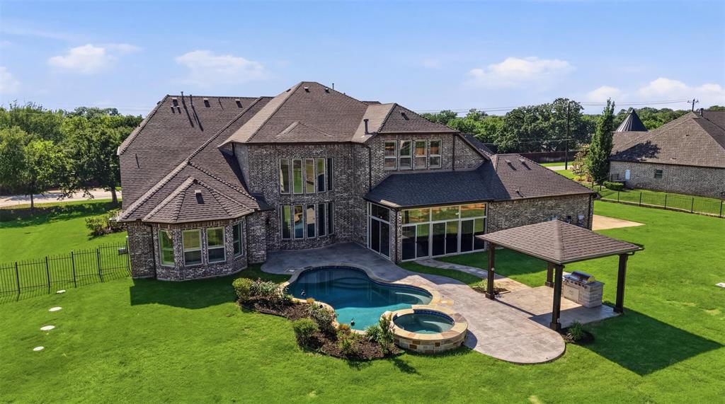 715 Simmons Rd, Double Oak, TX 75077 photo