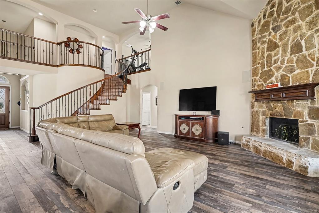 1613 Fiddleneck St, Fort Worth, TX 76177 photo