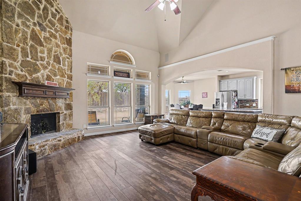 1613 Fiddleneck St, Fort Worth, TX 76177 photo