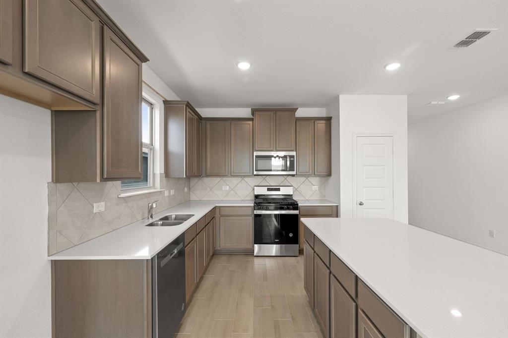 10937 Cacao Dr, Fort Worth, TX 76108 photo