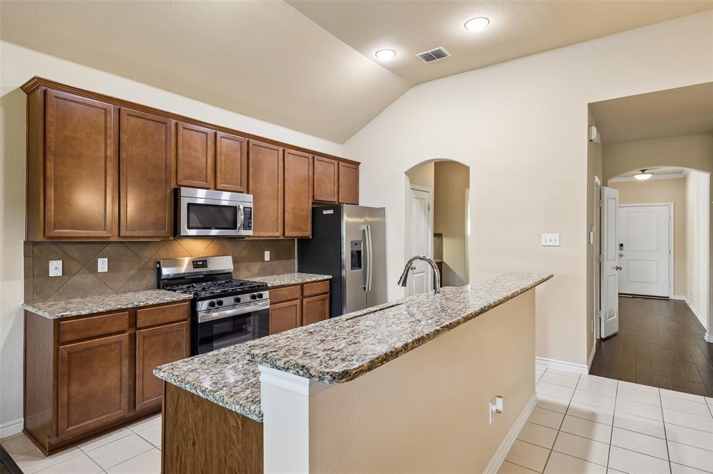 3937 Weatherstone Dr, Fort Worth, TX 76137 photo