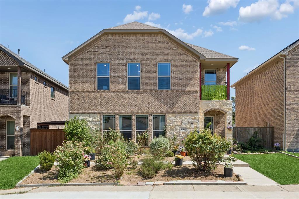 431 Pioneer Dr, Irving, TX 75061