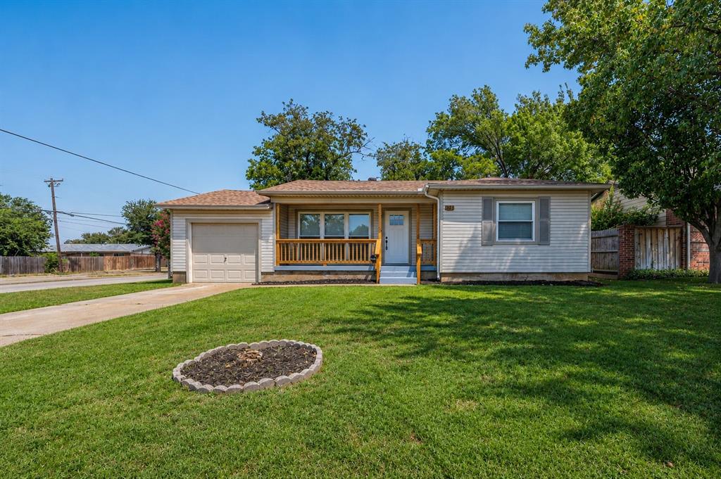 2323 Morgan St, Irving, TX 75062