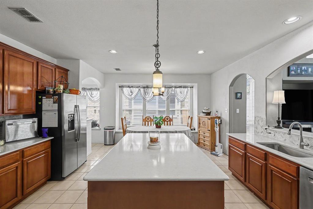 10402 Fairway Vista Dr, Rowlett, TX 75089