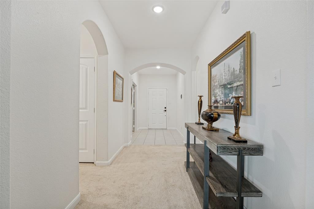 4022 Meadow Canyon Dr, Lancaster, TX 75146 photo