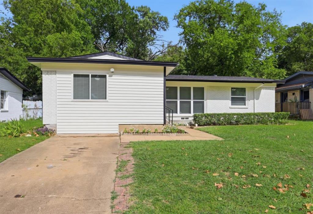 810 N Carrier Pkwy, Grand Prairie, TX 75050 photo