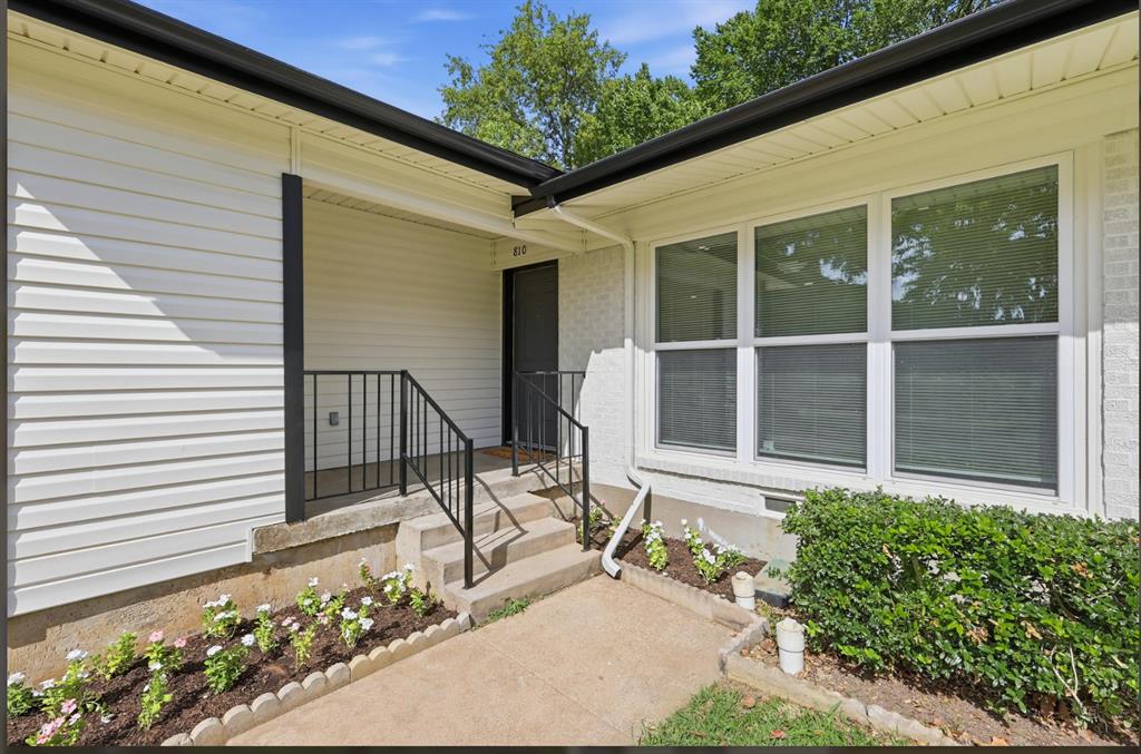 810 N Carrier Pkwy, Grand Prairie, TX 75050 photo