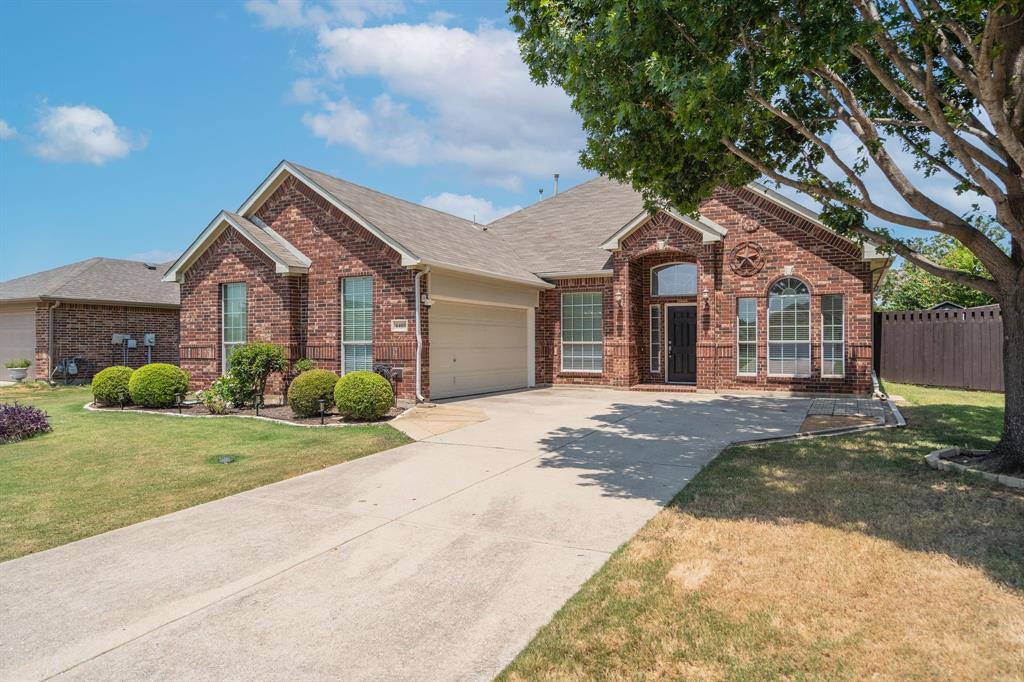 4403 Grassy Glen Dr, Corinth, TX 76208