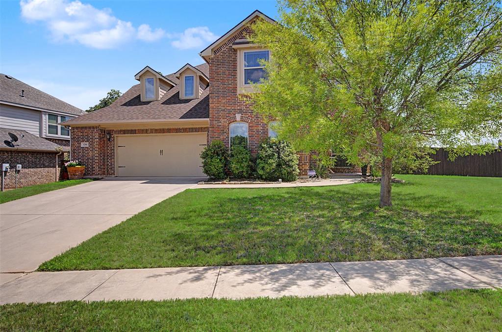 1204 Barberry Dr, Burleson, TX 76028