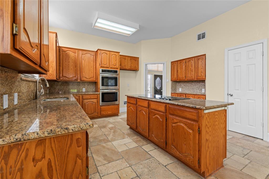3607 Flagstone Dr, Carrollton, TX 75007 photo