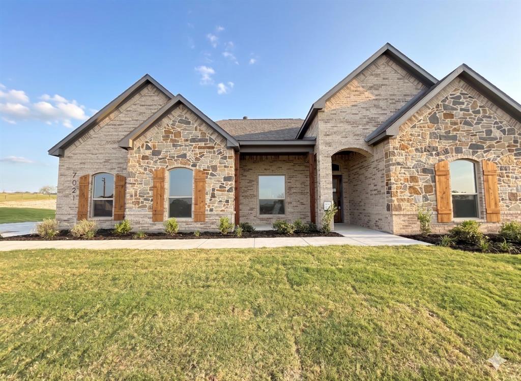 7021 Ranch View Pl, Springtown, TX 76082