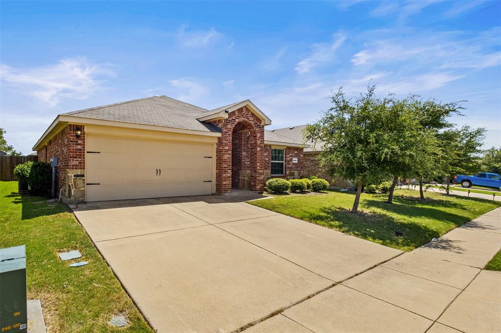 2008 Brisbon St, Fate, TX 75189