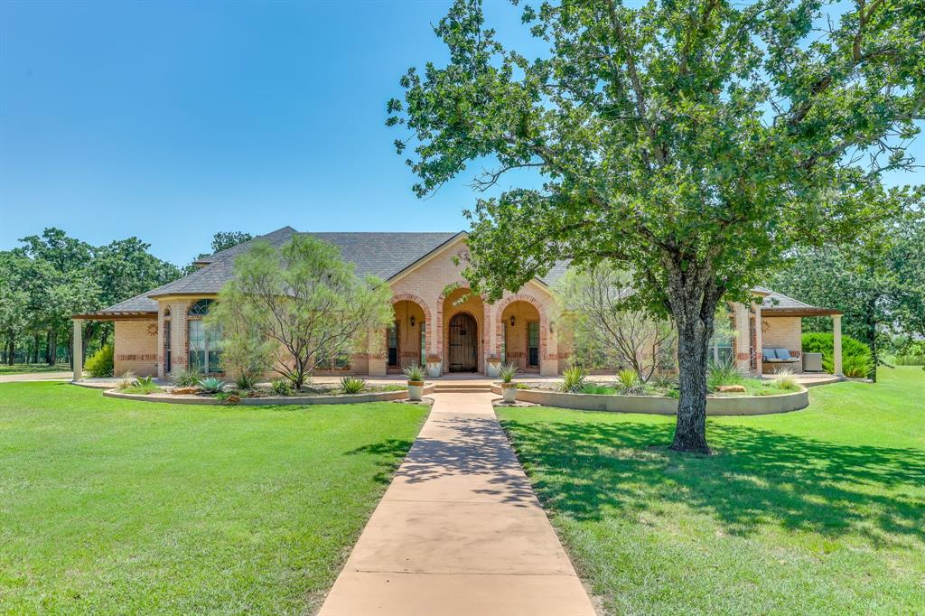 525 Sugartree Dr, Lipan, TX 76462