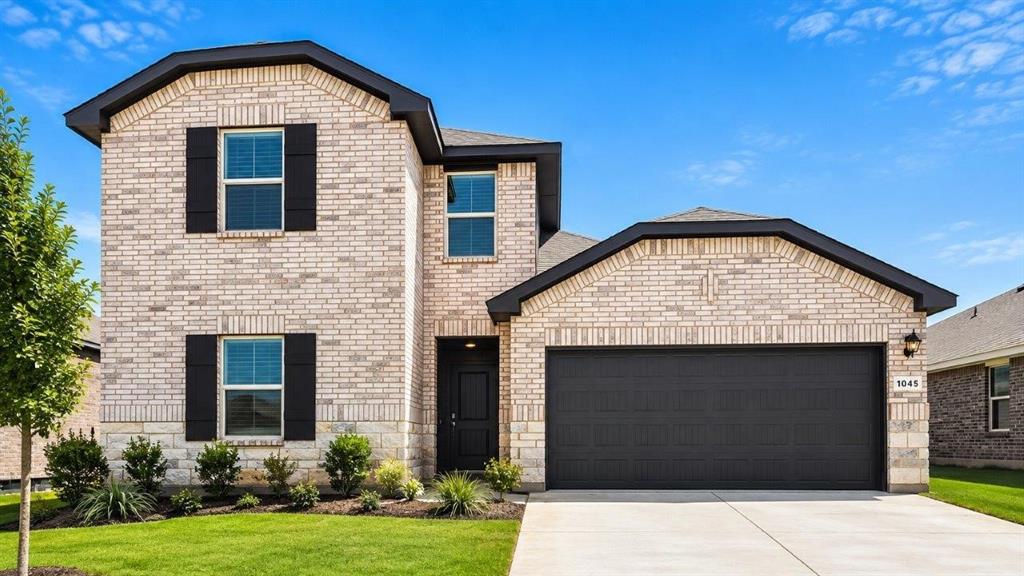 905 Ingalls Park Ln, Fort Worth, TX 76131