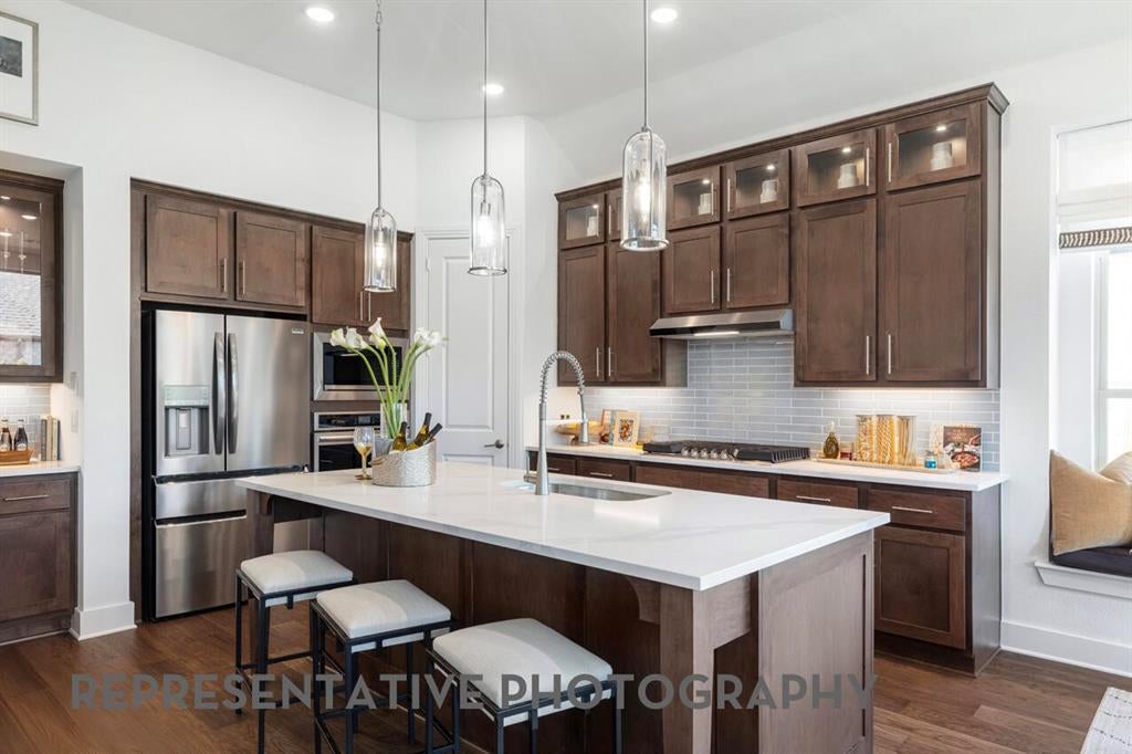 2037 Trickle Creek Ln, Midlothian, TX 76065 photo