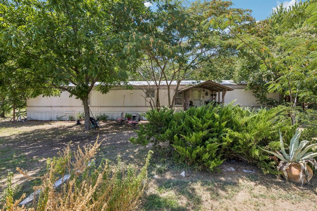 192 Oak Meadows Dr, Springtown, TX 76082
